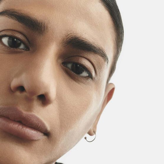 STUDIO FIX FLUID BASE NW40